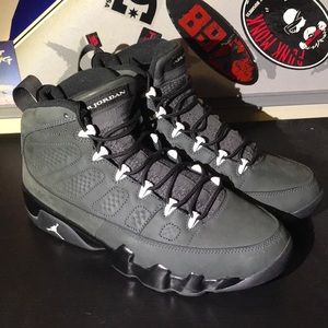 Jordan 9 anthracite